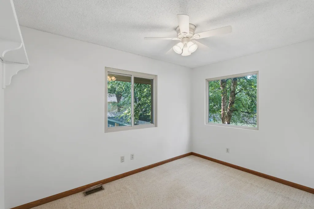 320 N Shawnee Drive Kechi KS 67067