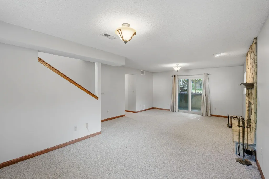 320 N Shawnee Drive Kechi KS 67067