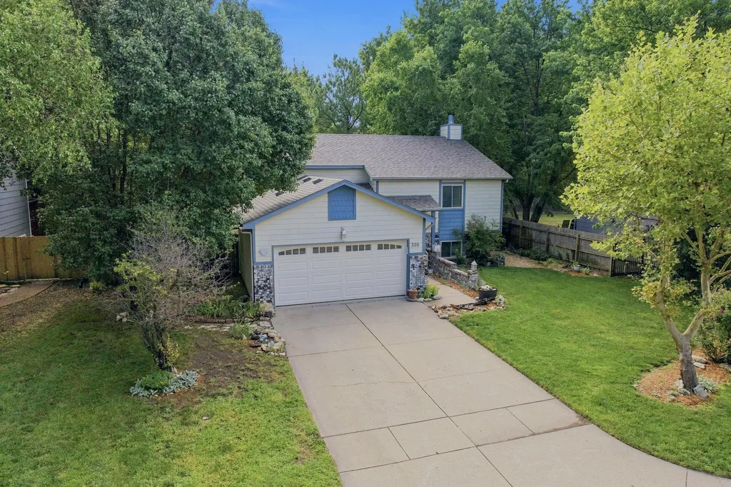 320 N Shawnee Drive Kechi KS 67067