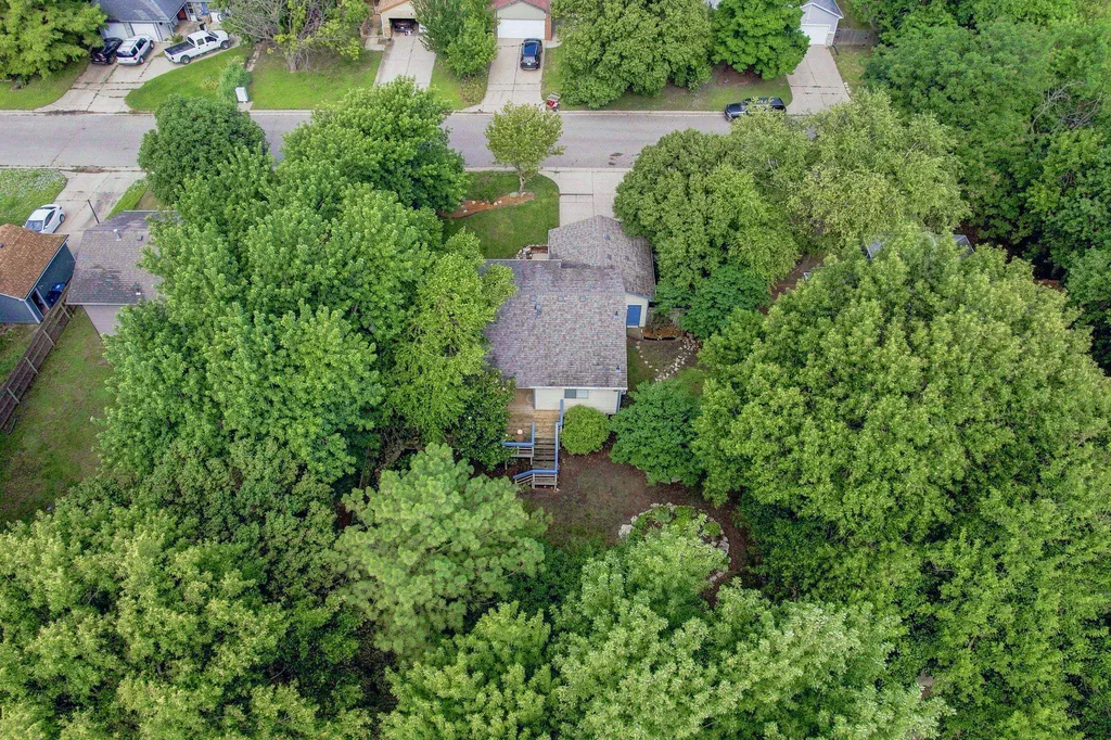 320 N Shawnee Drive Kechi KS 67067