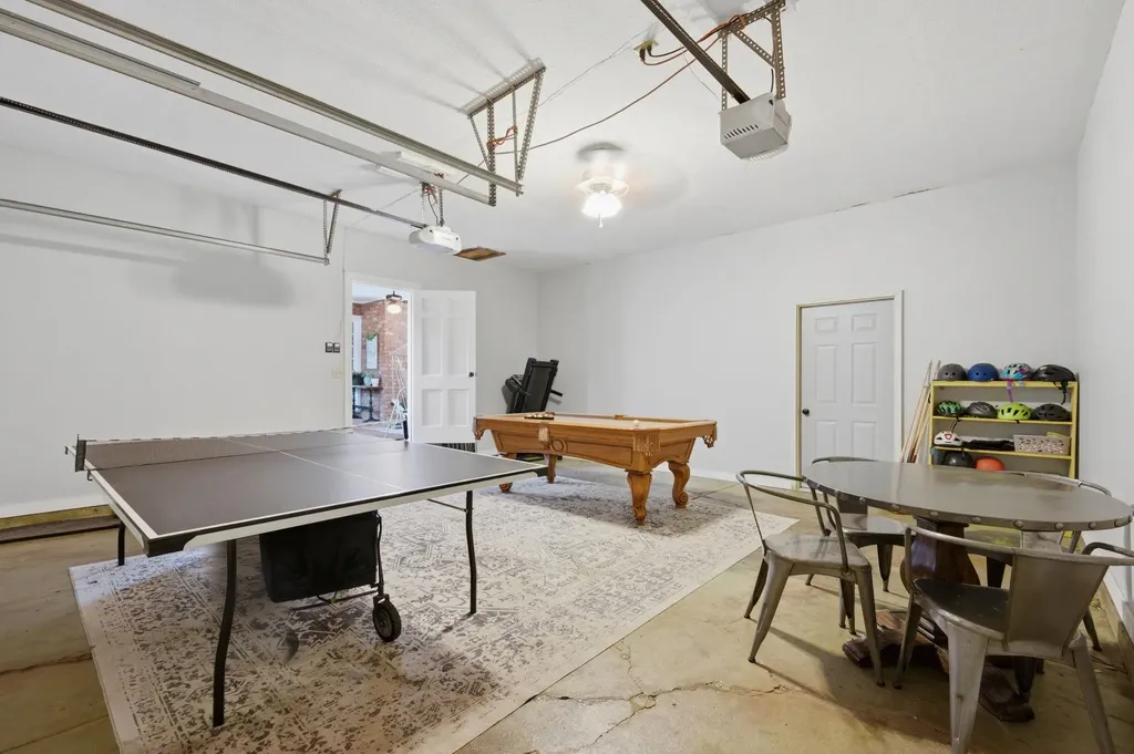 6202 E 10th Street N Wichita KS 67208