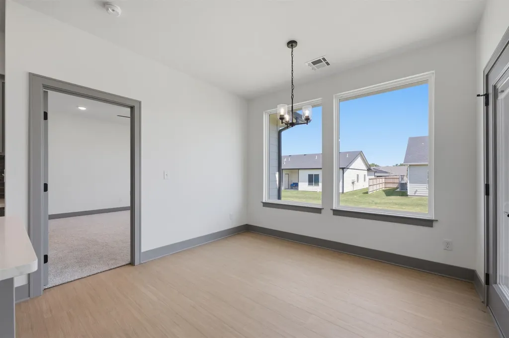 602 Elmwood Street Park City KS 67147-1124