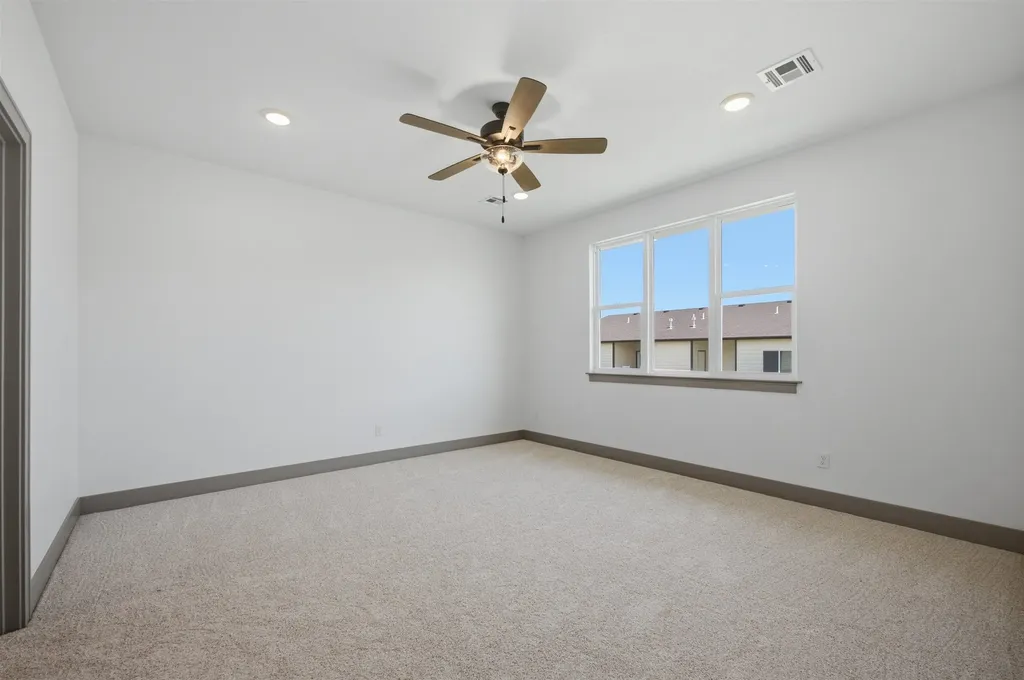 602 Elmwood Street Park City KS 67147-1124