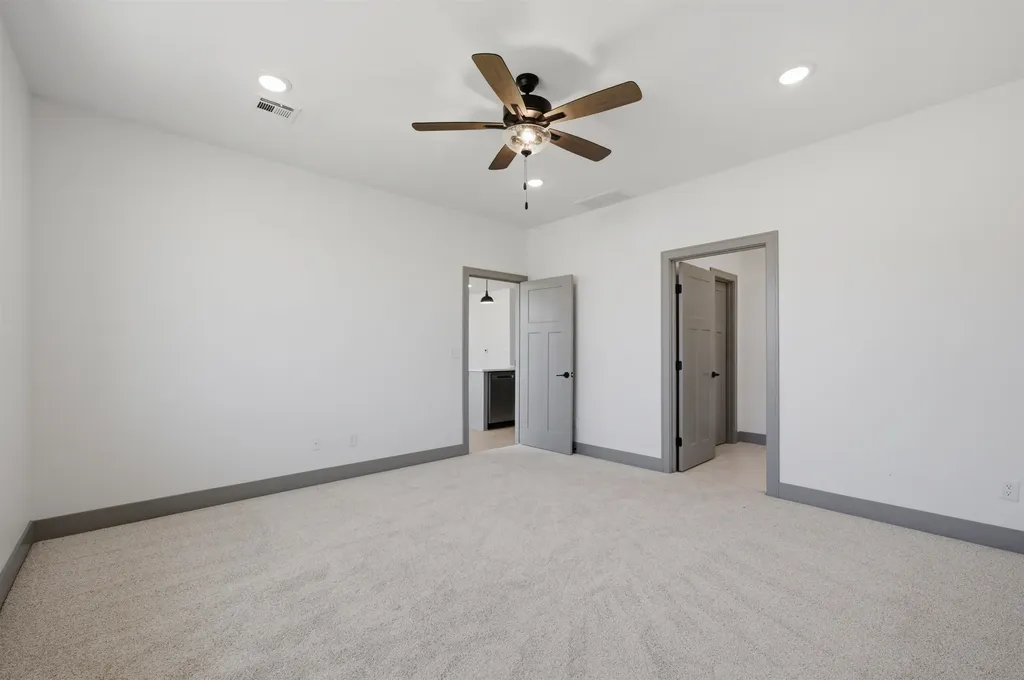602 Elmwood Street Park City KS 67147-1124