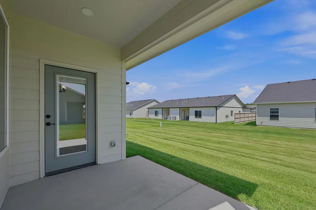 602 Elmwood Street Park City KS 67147-1124