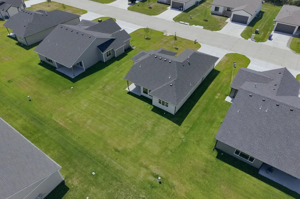 602 Elmwood Street Park City KS 67147-1124