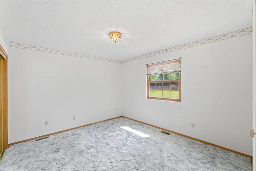 6538 N Longmont Street Park City KS 67219