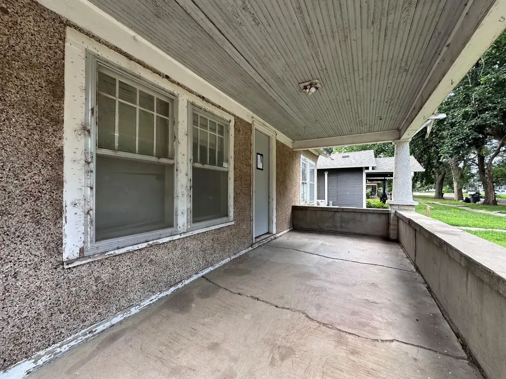 1310 S B Arkansas City KS 67005