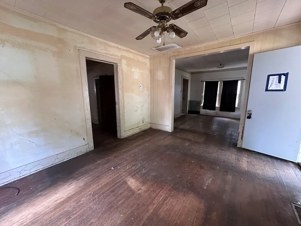 1310 S B Arkansas City KS 67005