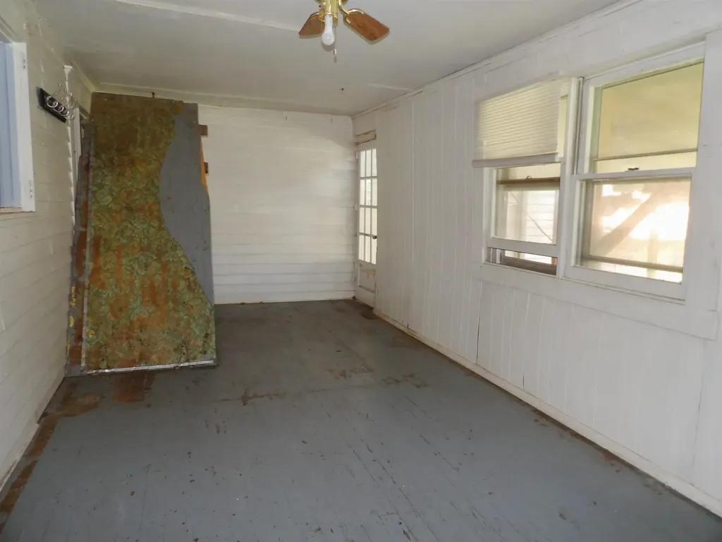 711 S Summit Arkansas City KS 67005