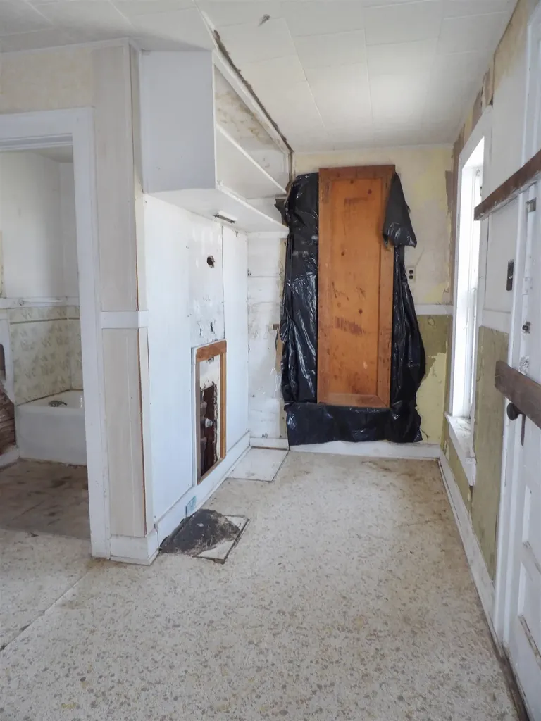711 S Summit Arkansas City KS 67005