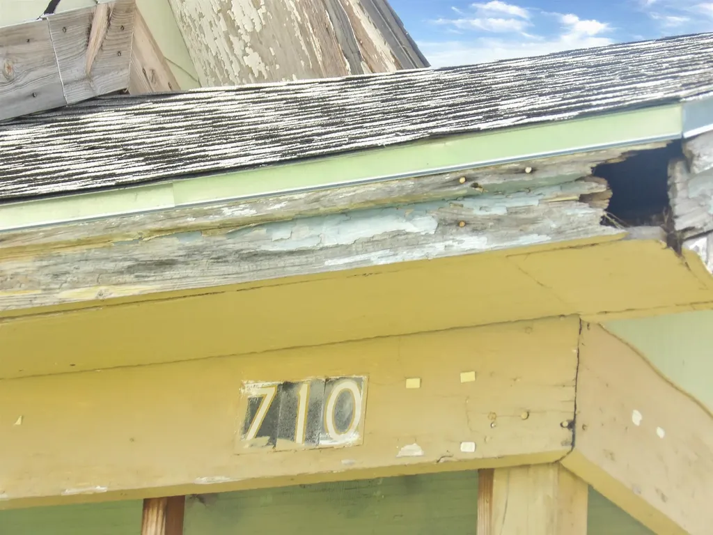 711 S Summit Arkansas City KS 67005