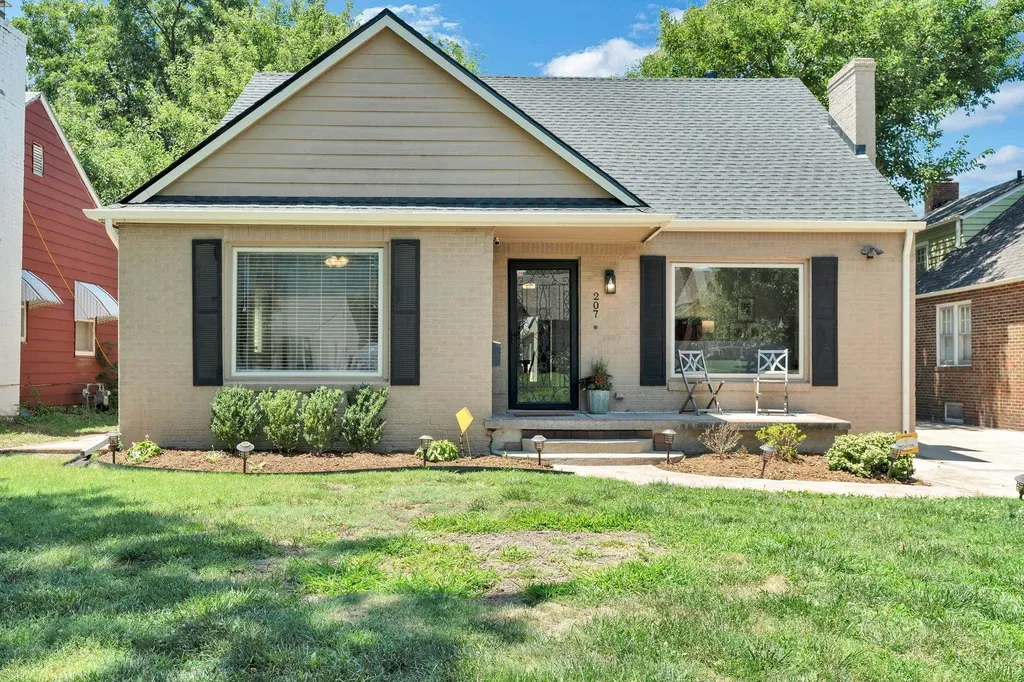 207 S Battin Street Wichita KS 67218