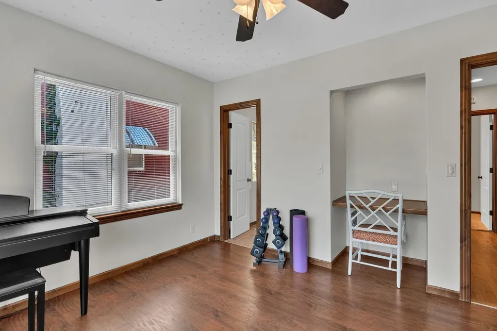 207 S Battin Street Wichita KS 67218