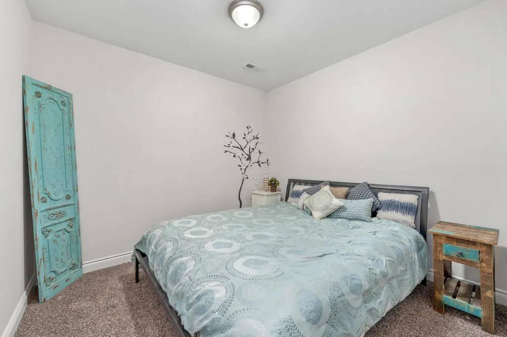 2918 N Fossil Rim Street Wichita KS 67205