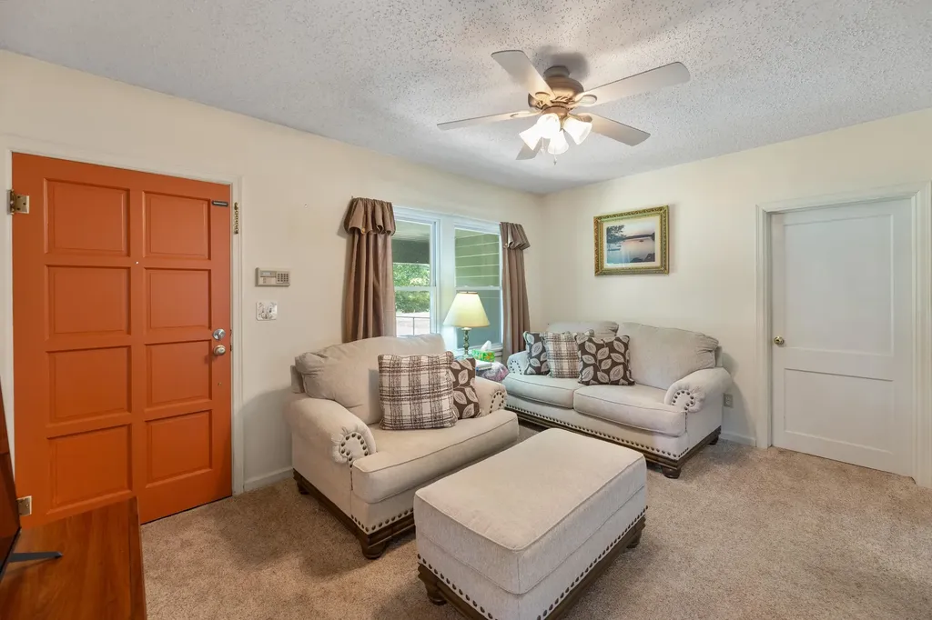 5030 N Seneca Wichita KS 67204