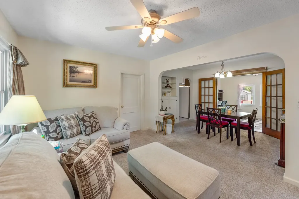 5030 N Seneca Wichita KS 67204