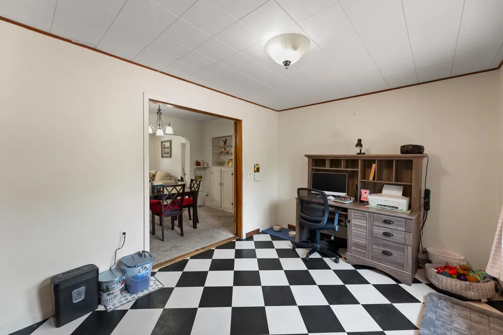 5030 N Seneca Wichita KS 67204