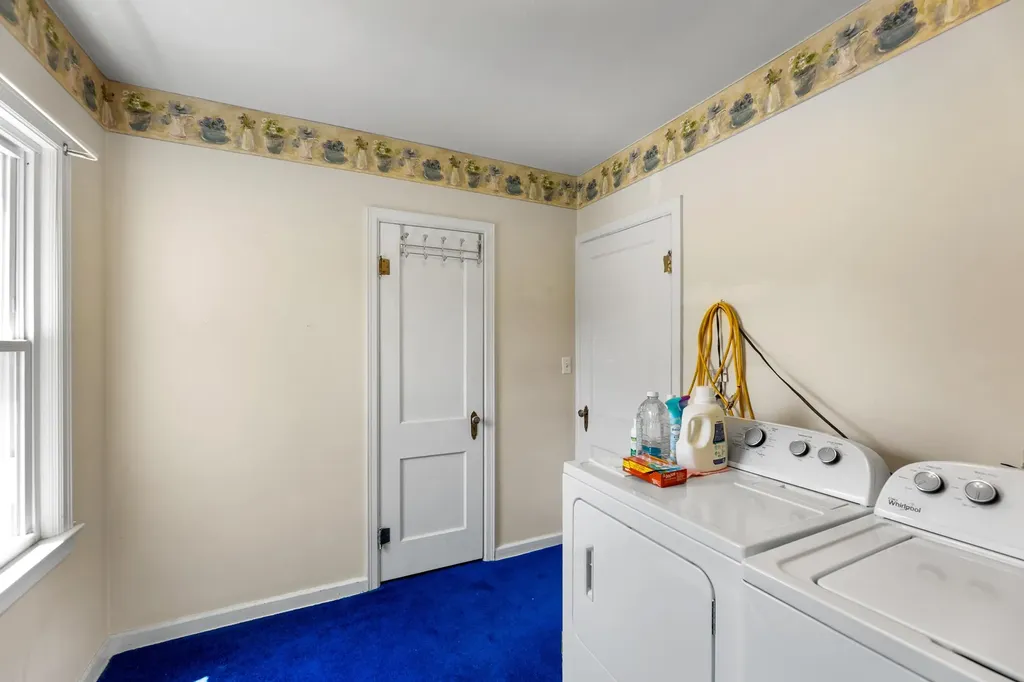 5030 N Seneca Wichita KS 67204