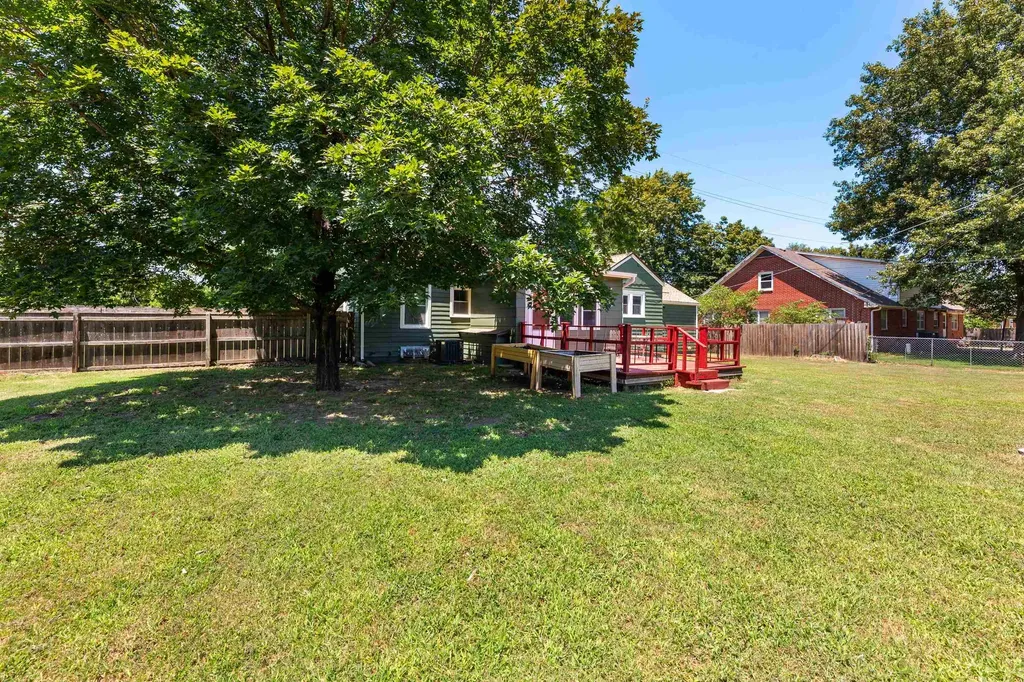 5030 N Seneca Wichita KS 67204