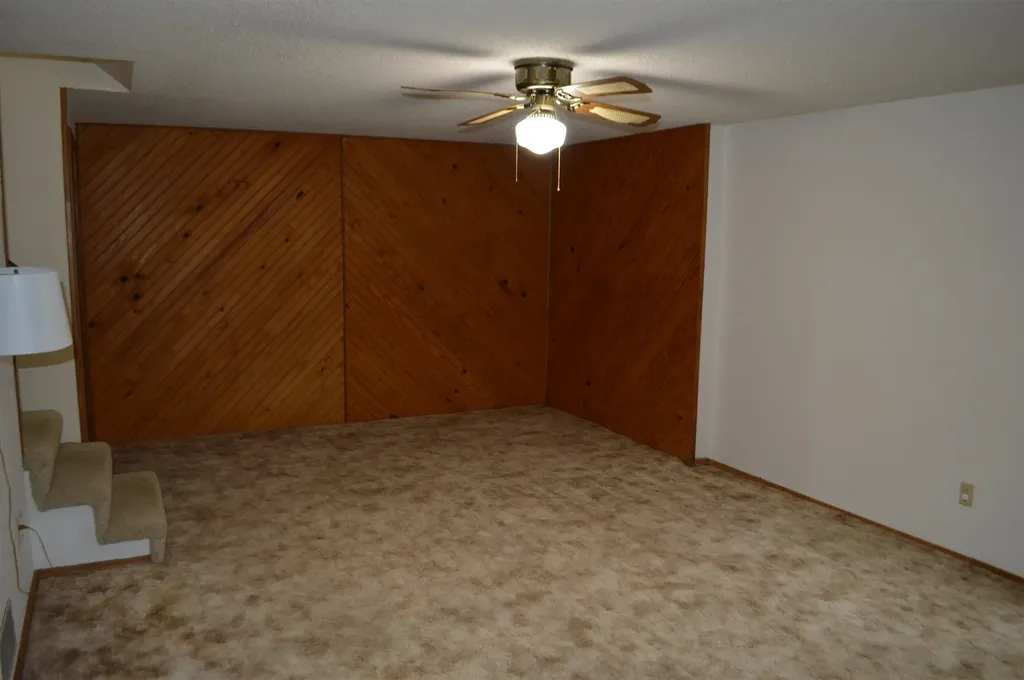 10729 W Nantucket Wichita KS 67212