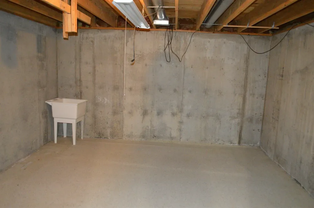 10729 W Nantucket Wichita KS 67212