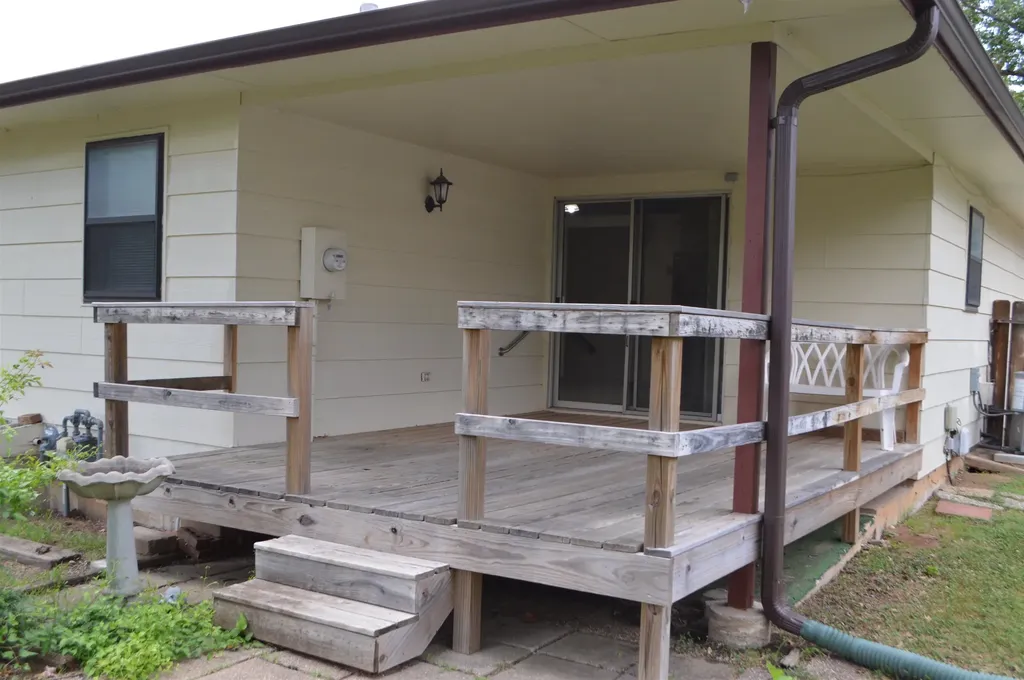 10729 W Nantucket Wichita KS 67212