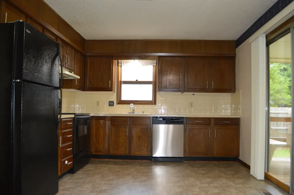 10729 W Nantucket Wichita KS 67212
