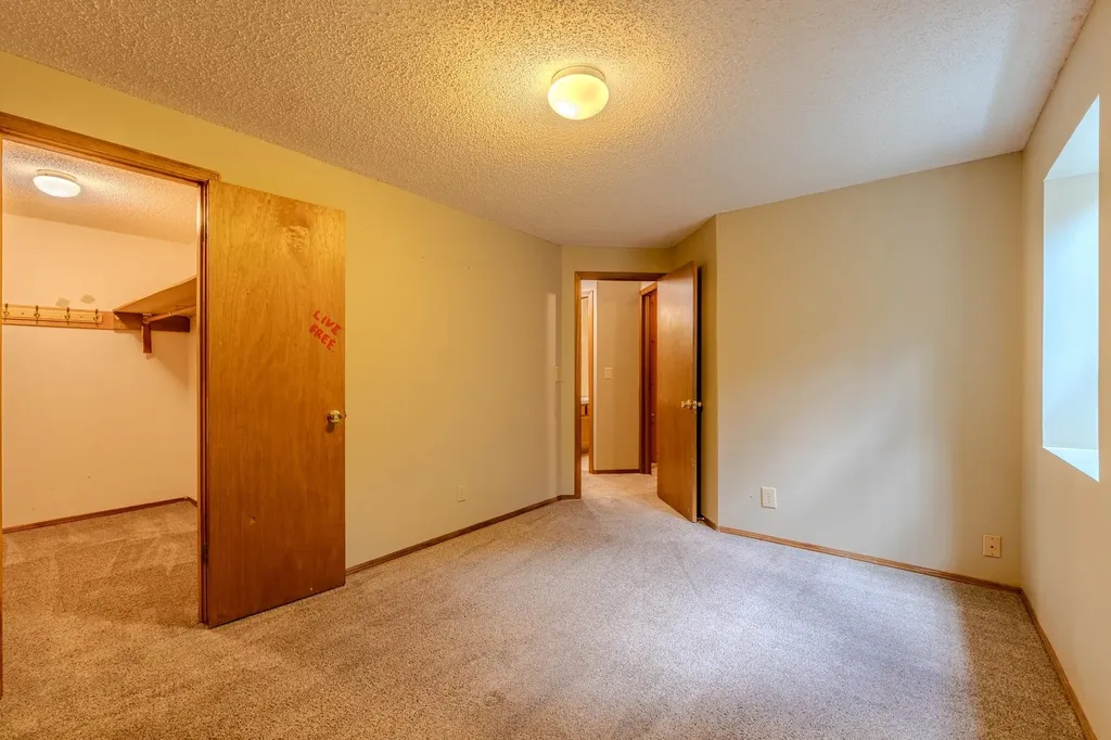 6514 E 39th Court N Wichita KS 67226