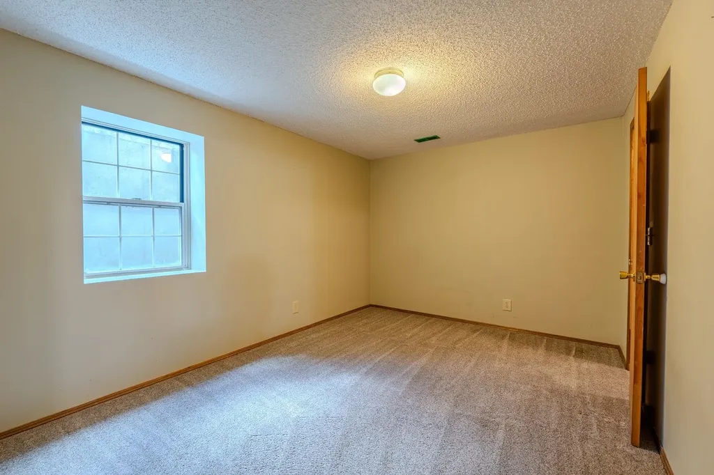 6514 E 39th Court N Wichita KS 67226