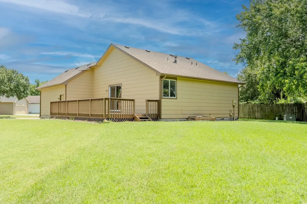 6514 E 39th Court N Wichita KS 67226