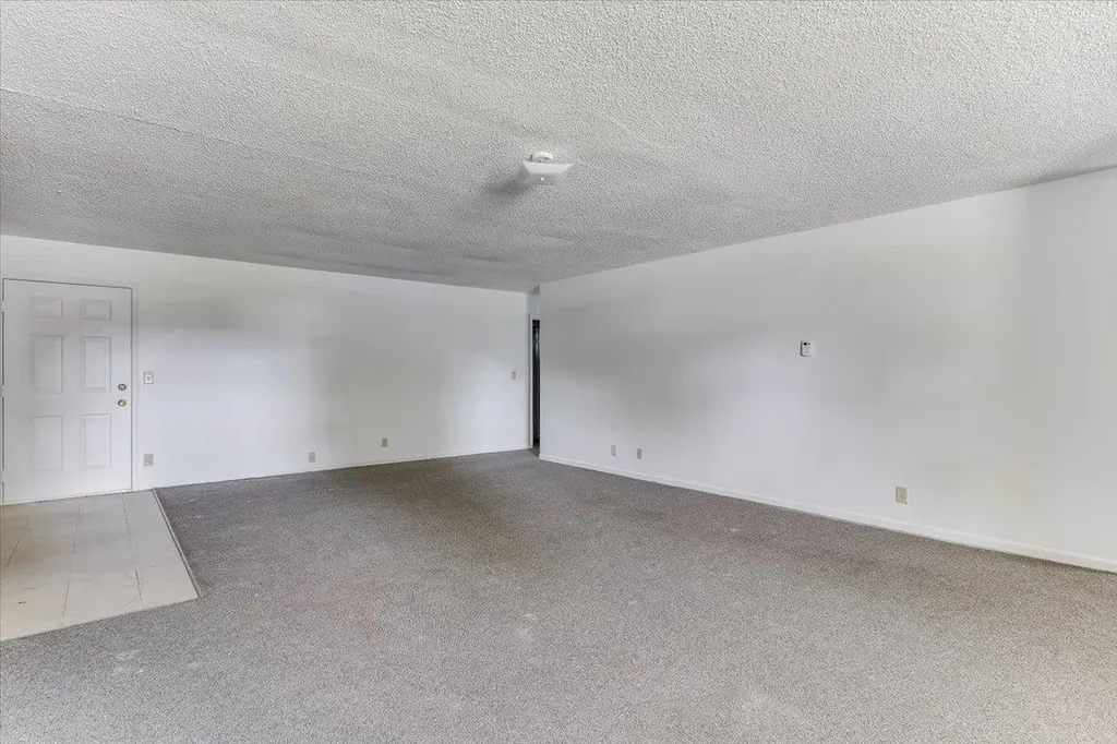 7028 W Frazier Wichita KS 67212