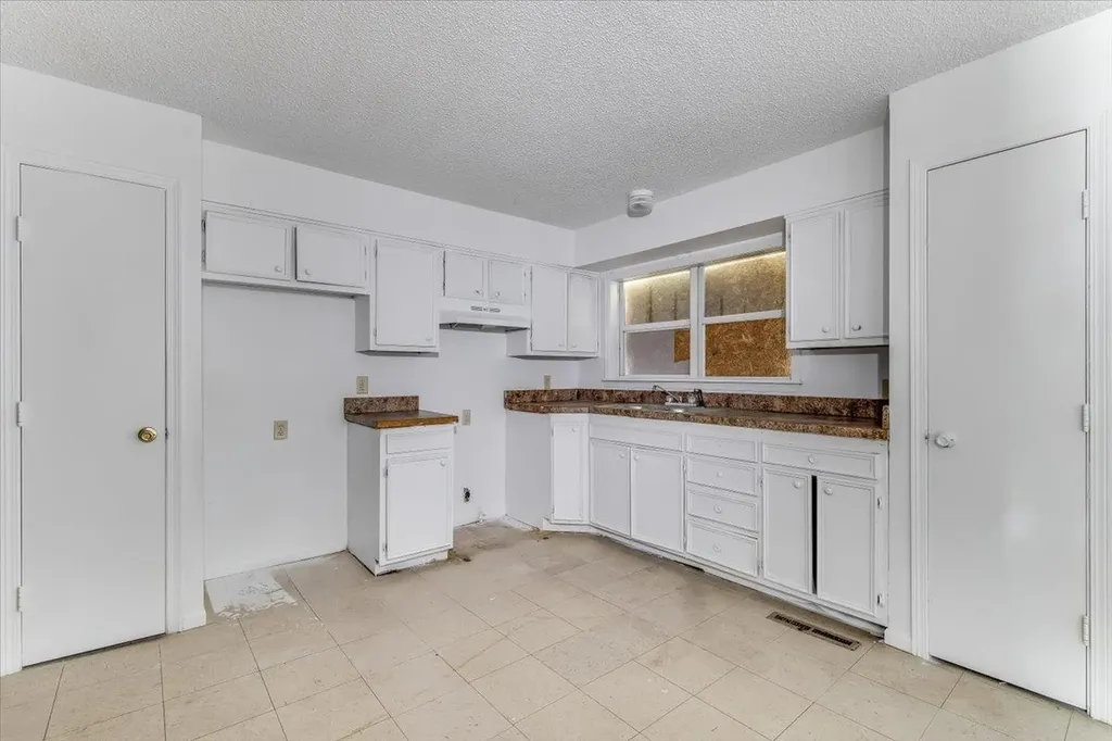 7028 W Frazier Wichita KS 67212