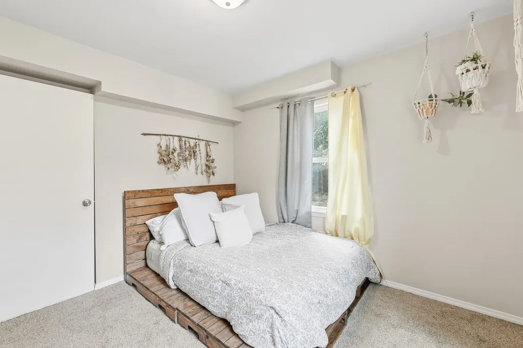 170 N Doris Wichita KS 67212
