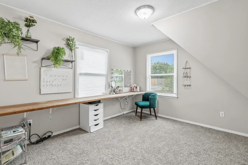 170 N Doris Wichita KS 67212