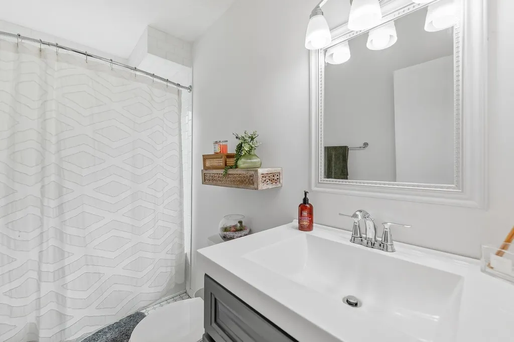 170 N Doris Wichita KS 67212