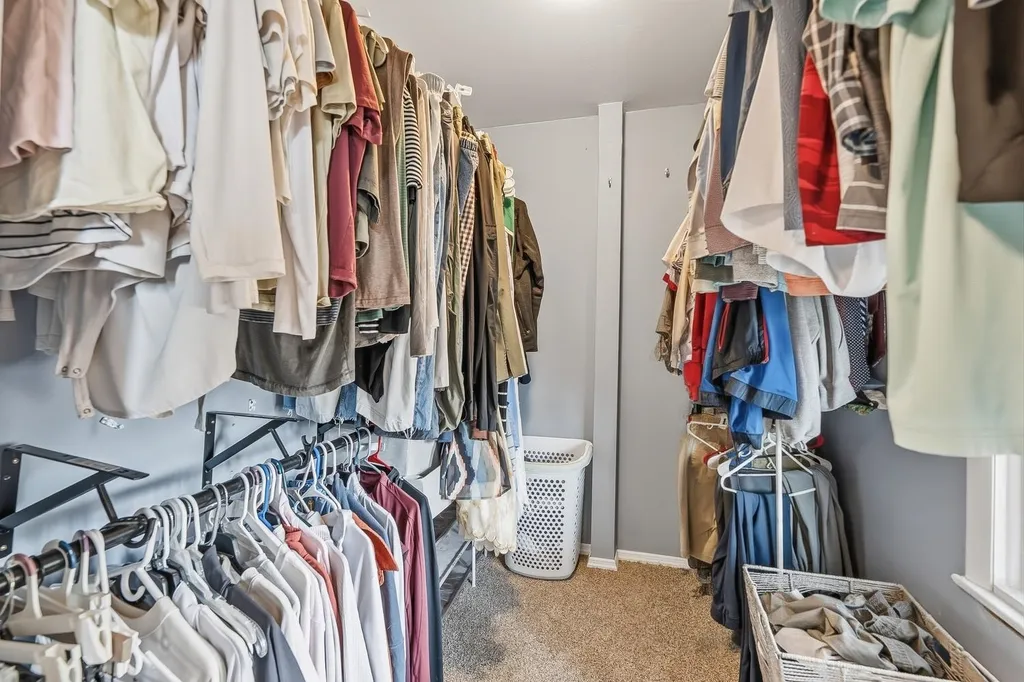 170 N Doris Wichita KS 67212