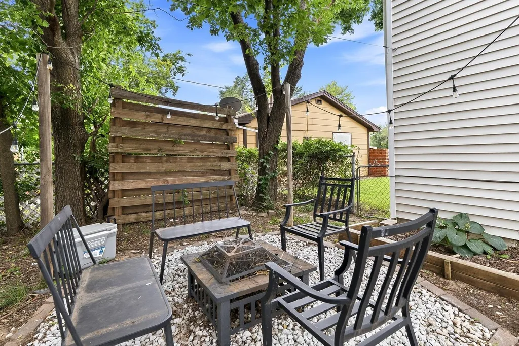 170 N Doris Wichita KS 67212