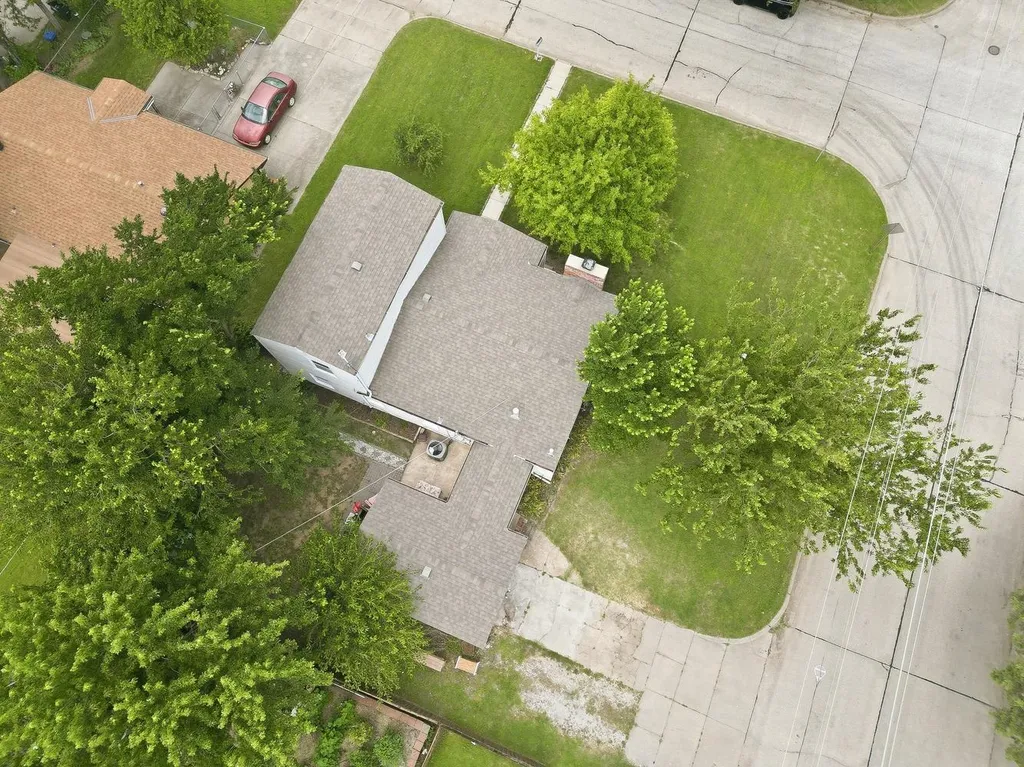 170 N Doris Wichita KS 67212