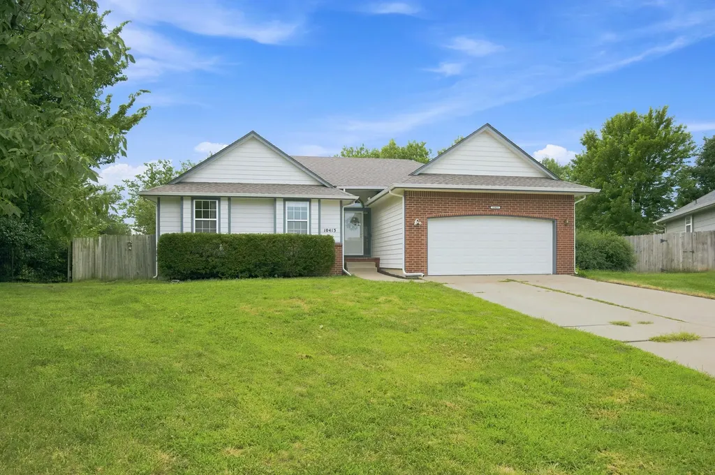 10413 W University Court Wichita KS 67209