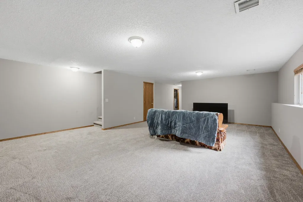 10413 W University Court Wichita KS 67209