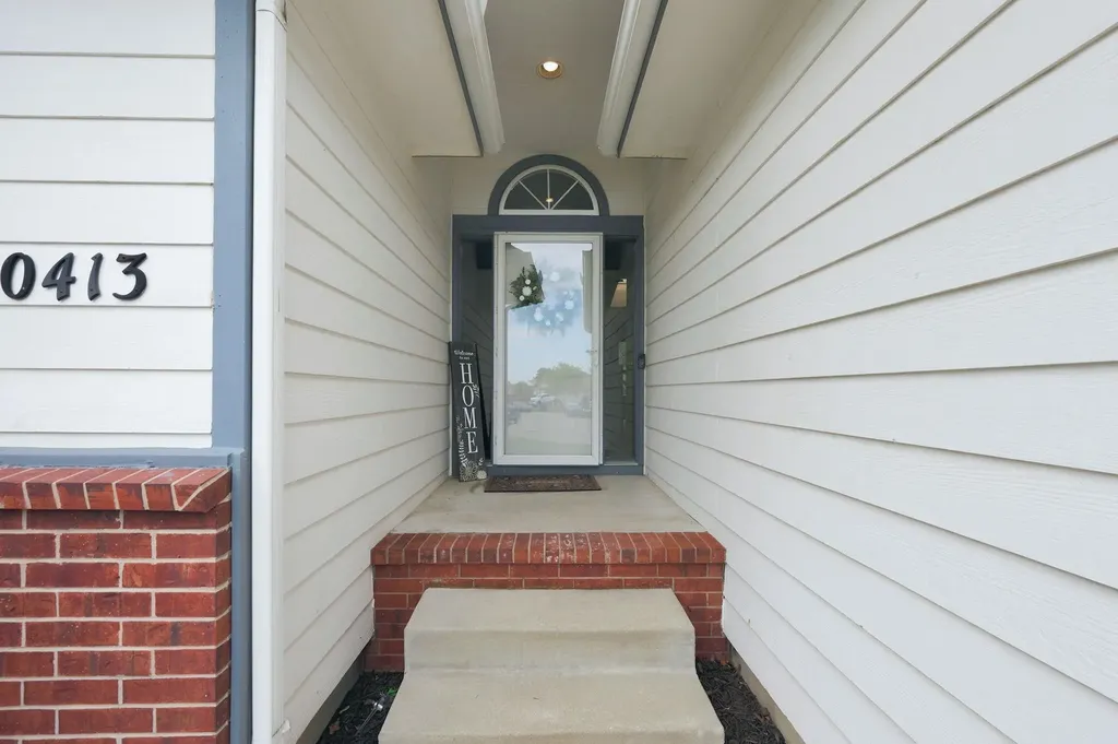 10413 W University Court Wichita KS 67209