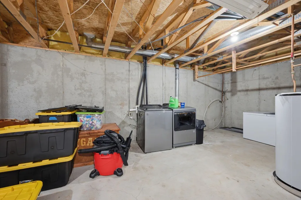 10413 W University Court Wichita KS 67209