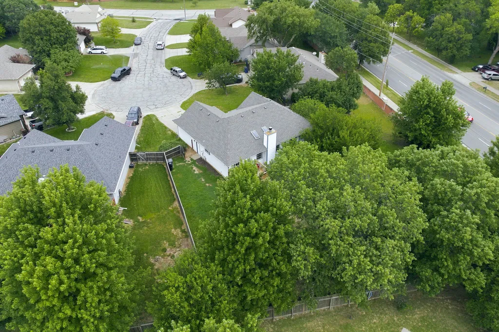 10413 W University Court Wichita KS 67209