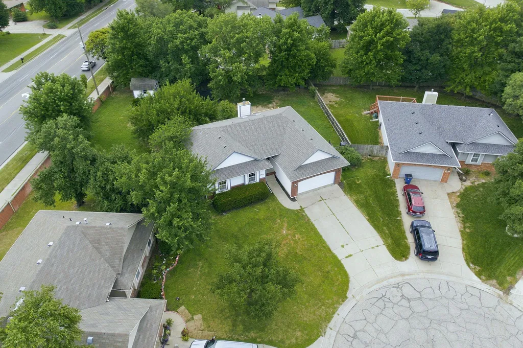 10413 W University Court Wichita KS 67209