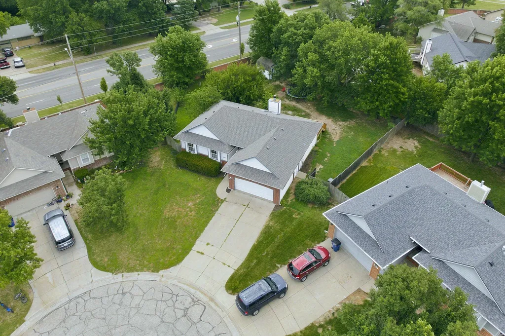 10413 W University Court Wichita KS 67209