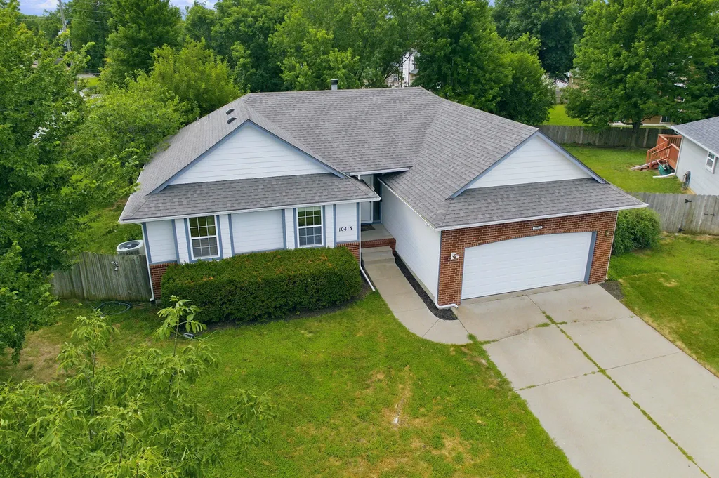 10413 W University Court Wichita KS 67209