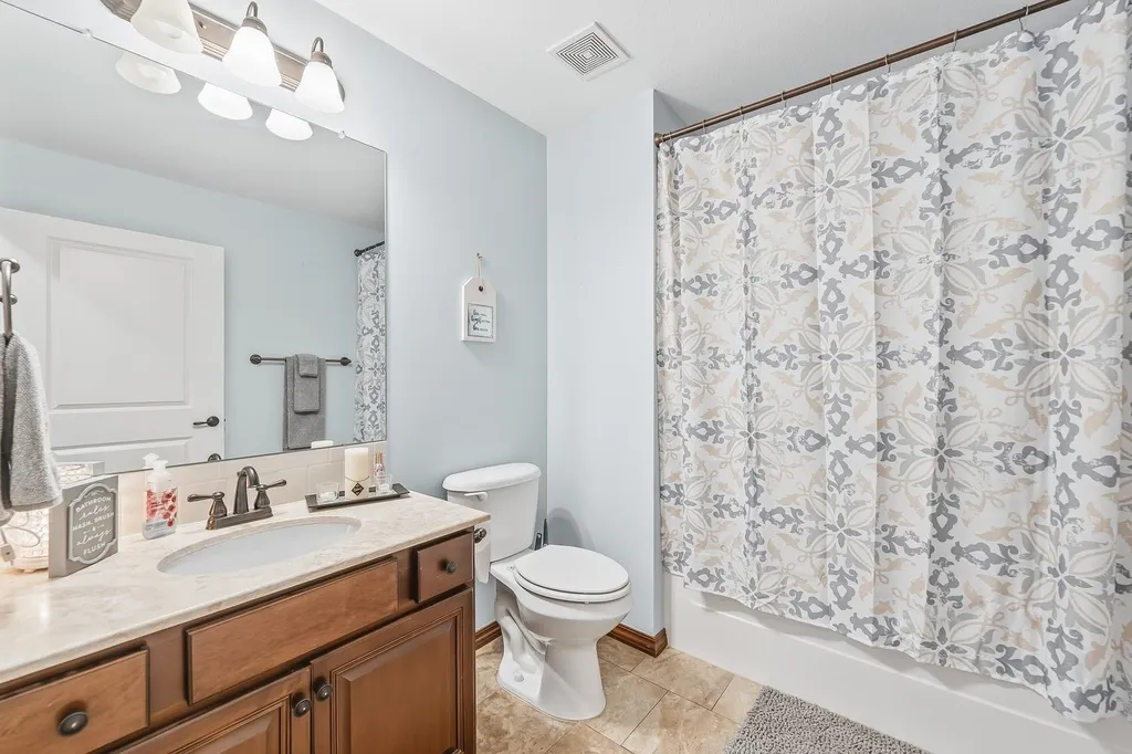 2312 N Sawgrass Circle Derby KS 67037
