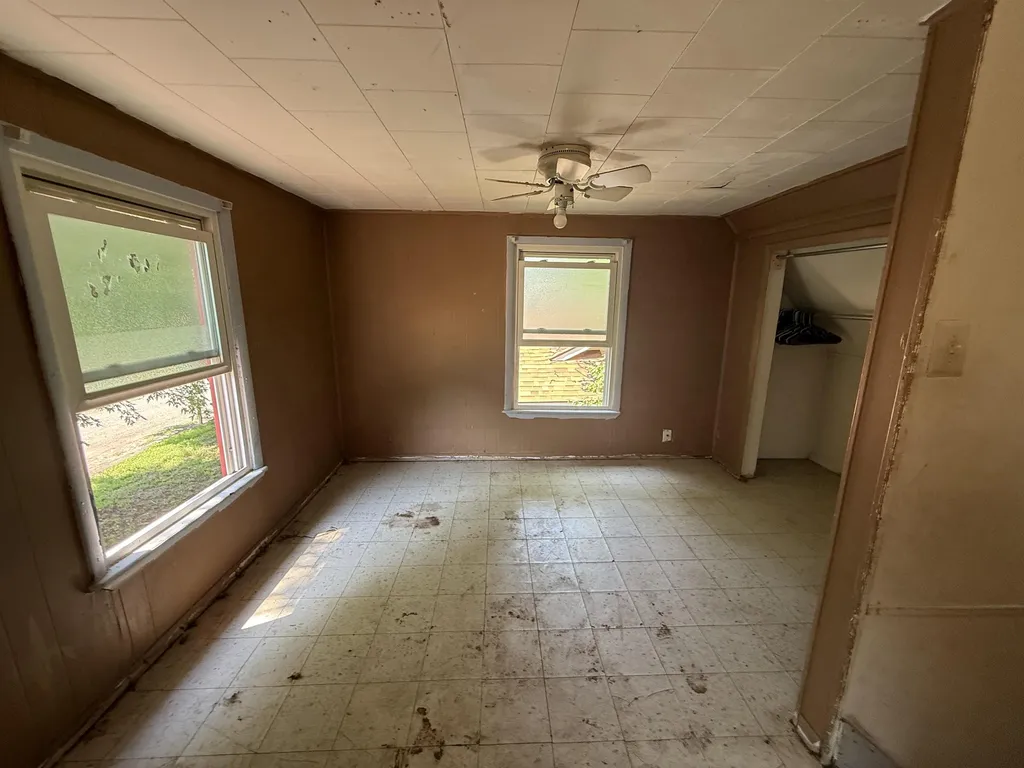204 N Iowa Street Winfield KS 67156