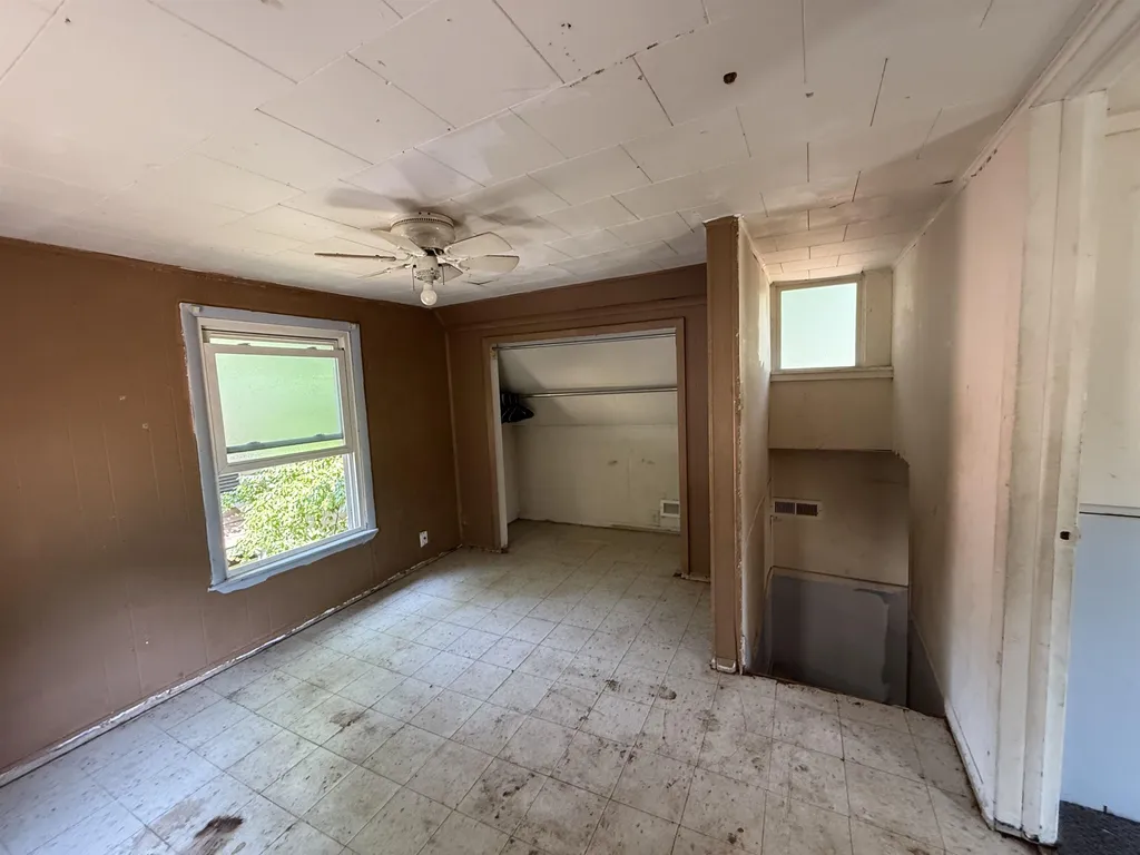 204 N Iowa Street Winfield KS 67156